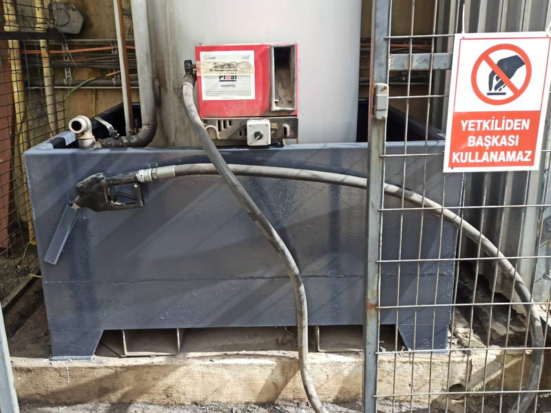 Dizel yakıt tankı ve dolum ünitesi — sızıntı toplama havuzu imalatı